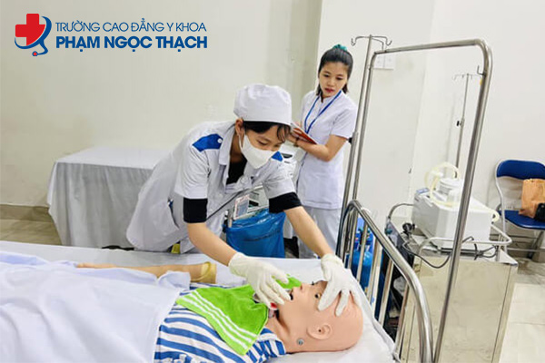 Sinh viên chọn theo học tại trường sẽ được hưởng nhiều quyền lợi