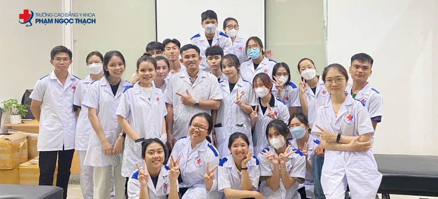 Trường Cao đẳng Y khoa Phạm Ngọc Thạch tuyển sinh Trung cấp Y học cổ truyền năm 2024