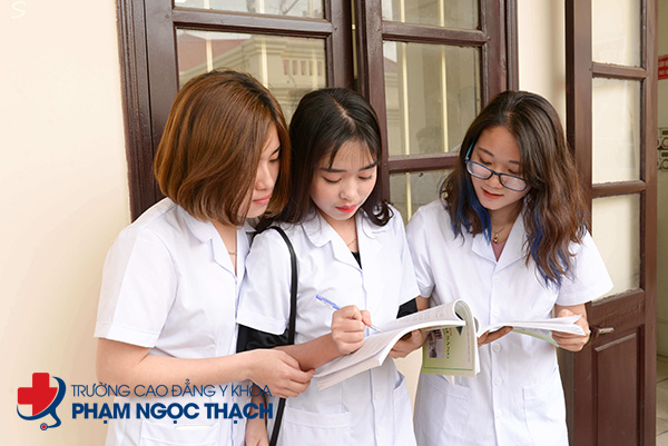 Đăng ký xét tuyển Cao đẳng Y khoa Phạm Ngọc Thạch như thế nào?