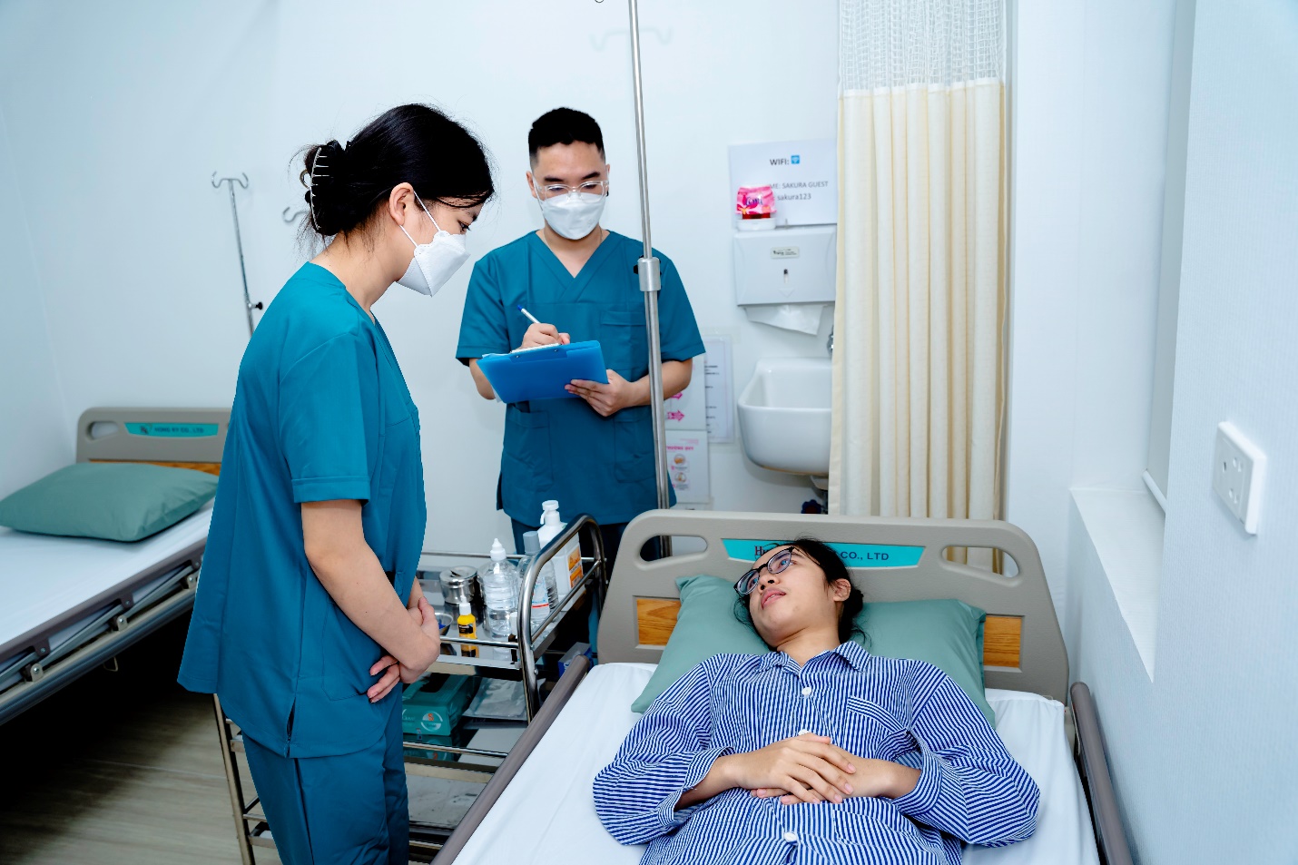 Điều dưỡng hạng 2 là chức danh nghề nghiệp thuộc nhóm ngành Điều dưỡng, mang mã số V.08.05.11.