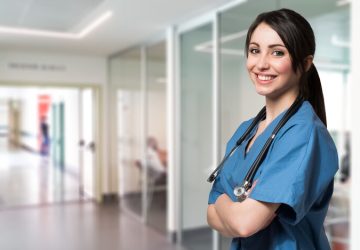 Ngành Điều dưỡng là gì? Cơ hội việc làm của ngành Điều dưỡng