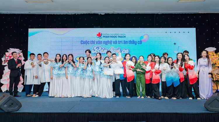 Cuộc thi văn nghệ chào mừng 43 năm ngày Nhà giáo Việt Nam Trường Cao đẳng Y khoa Phạm Ngọc Thạch