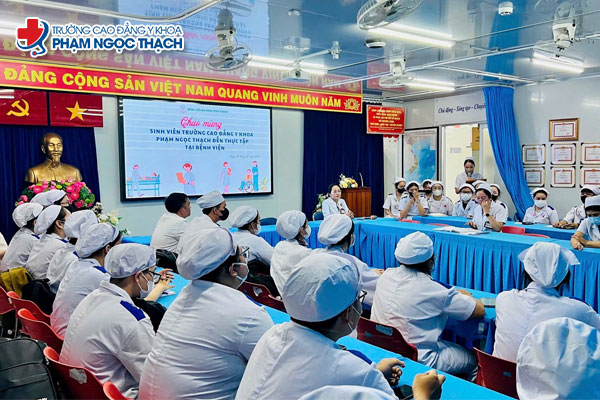 Ngành Dược tại Trường Cao đẳng Y khoa Phạm Ngọc Thạch chú trọng kết hợp giữa đào tạo lý thuyết và thực hành